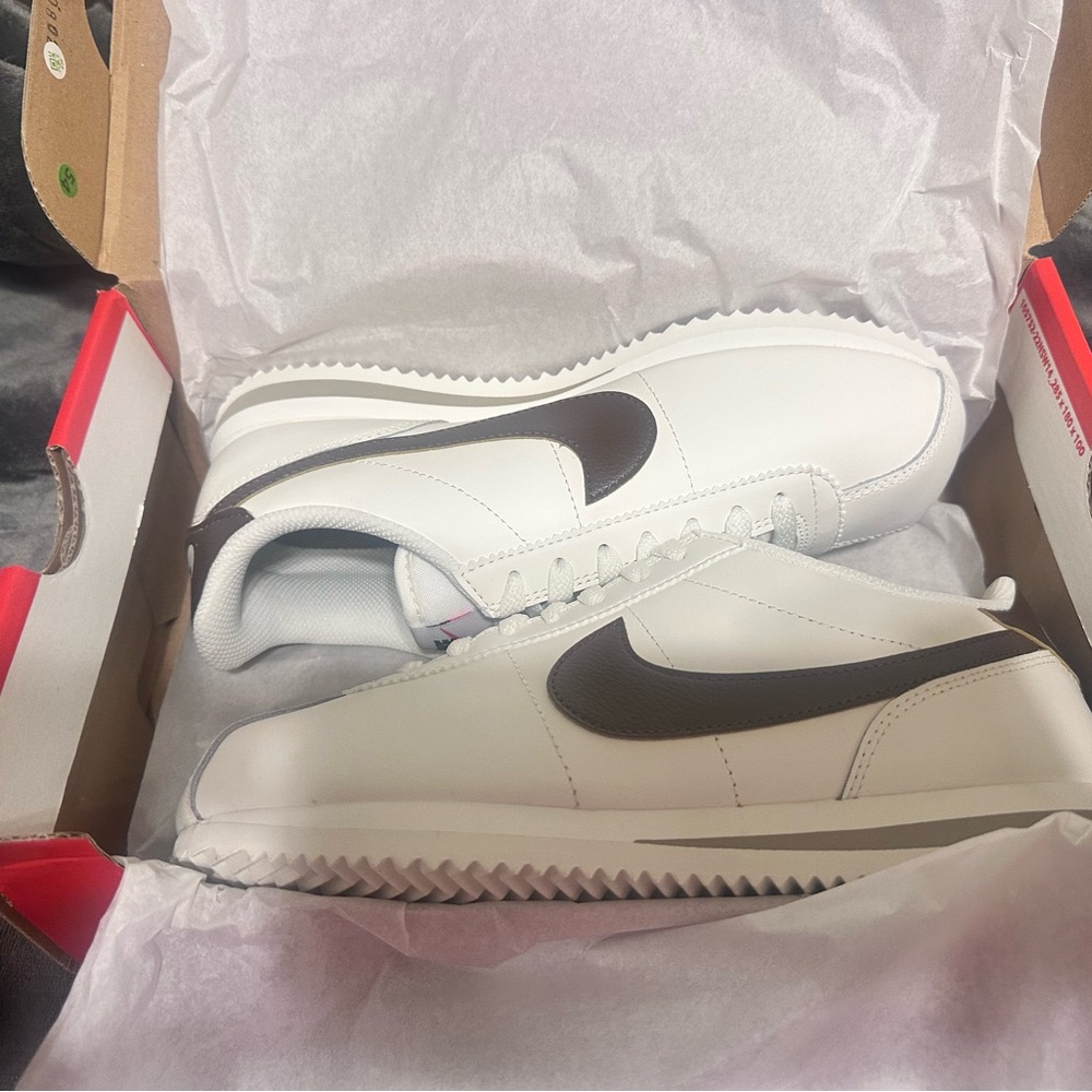 Nike Cortez white and brown
